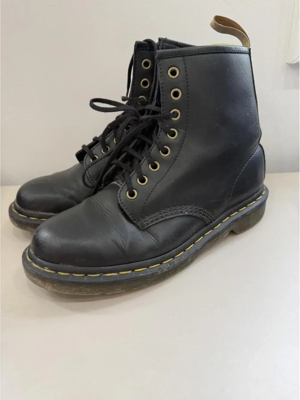 Dr. Martens Black Leather Lace-Up Boots Men's 8 Women's 9